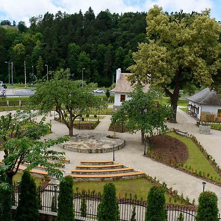 Villa Turris Apartamenty Przy Muszynskim Zamku Muszyna Exterior foto